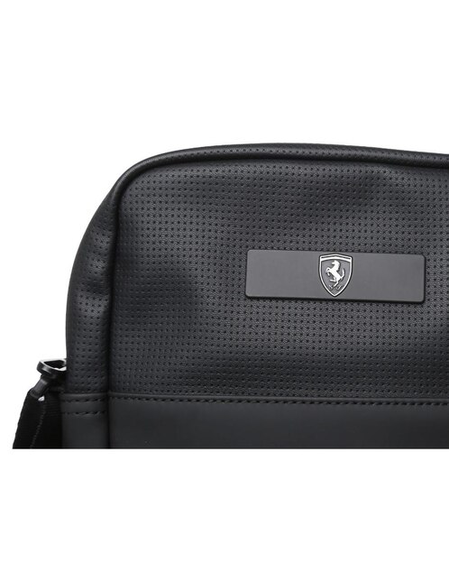 Bolso Puma Scuderia Ferrari Lifestyle negro en Liverpool