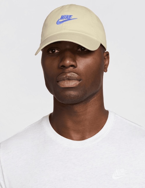 Gorra visera curva broche casual Nike Club Cap U Cb Fut Wsh adulto