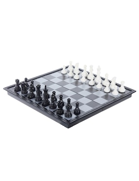 Ajedrez Novelty