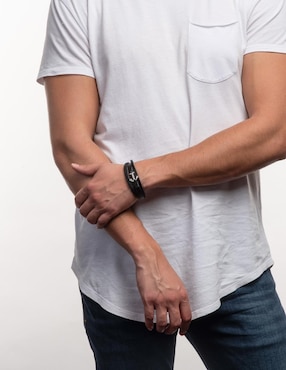 Pulsera Luckman con acabado pulido