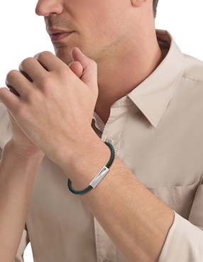 Brazalete Calvin Klein Iconic Id con acabado mate