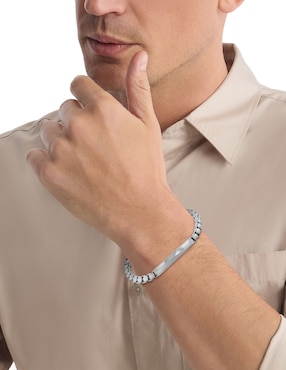 Brazalete Calvin Klein Iconic Id con acabado brillante