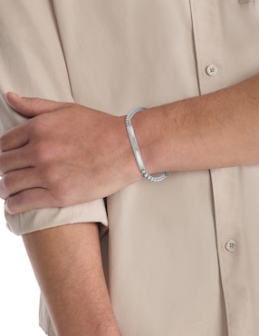 Brazalete Calvin Klein Iconic Id con acabado brillante
