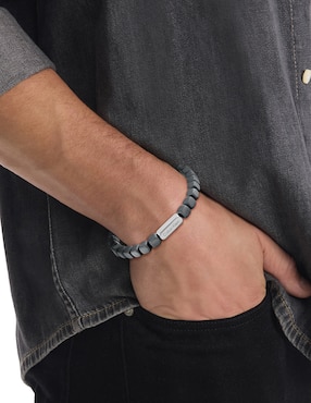 Brazalete Calvin Klein Modern Square con acabado mate