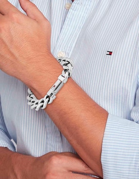 Brazalete Tommy Hilfiger Wild con acabado brillante