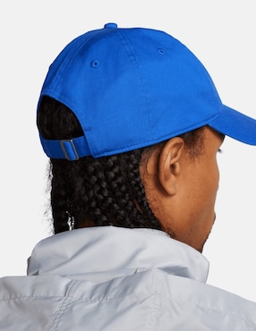 Gorra visera curva broche casual Nike Club Cap U Cb Fut Wsh adulto