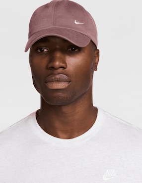 Gorra visera curva broche casual Nike Club Cap U Cb Sm Swsh adulto
