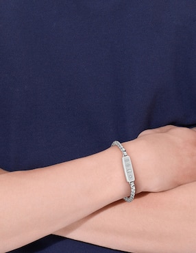 Brazalete Lacoste District con acabado brillante