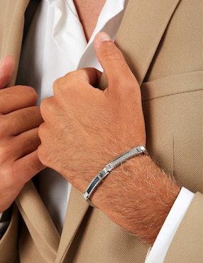 Pulsera maserati con acabado brillante
