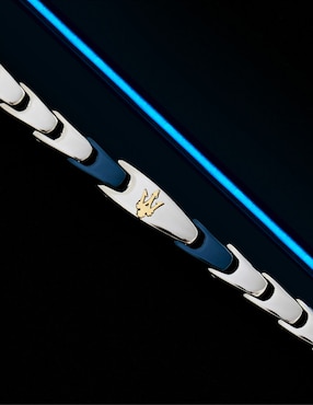 Pulsera maserati Iconic con acabado brillante