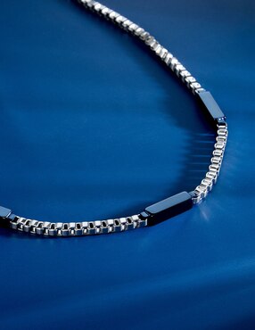 Collar Maserati Iconic