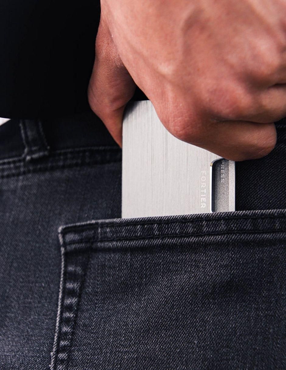 Tarjetero RFID Clásico para hombre 4