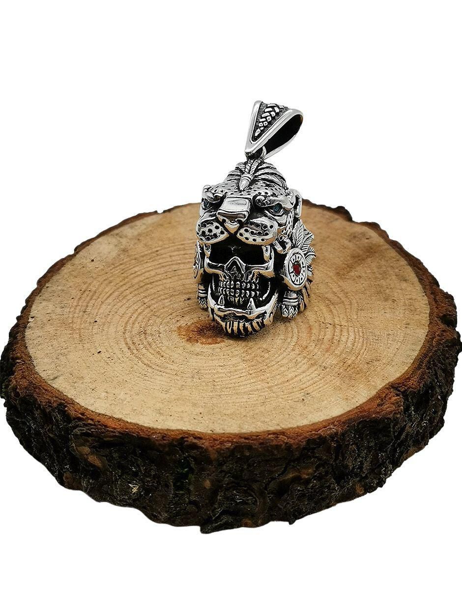 Dije de cráneo prehispanico de plata P 925 4