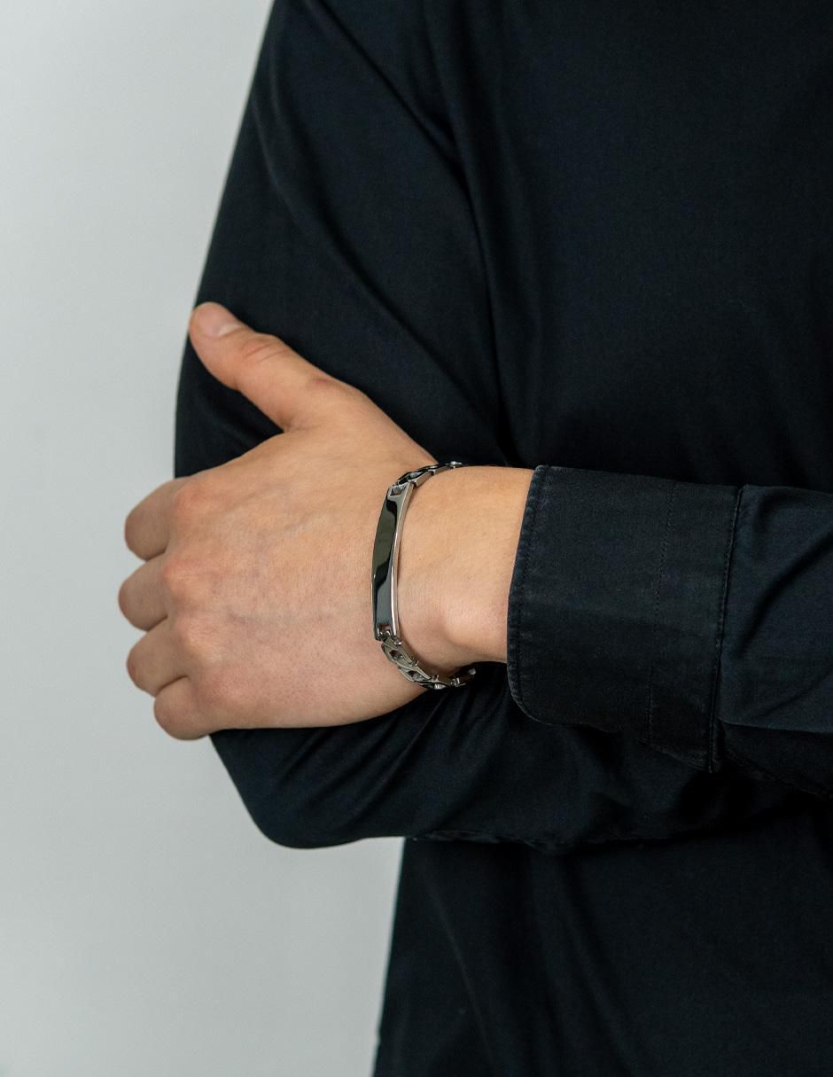 Pulsera con acabado pulido 4