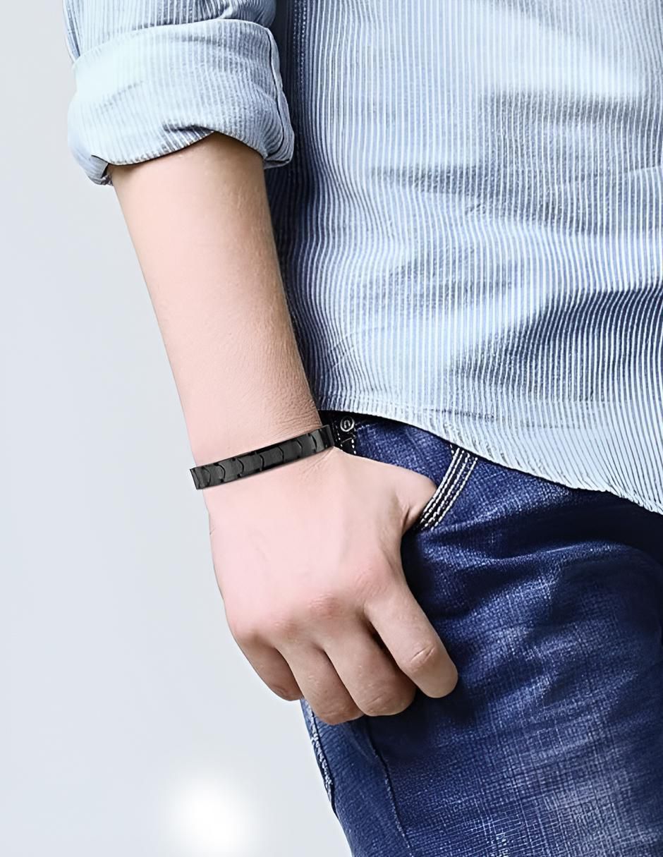 Pulsera con acabado mate 4