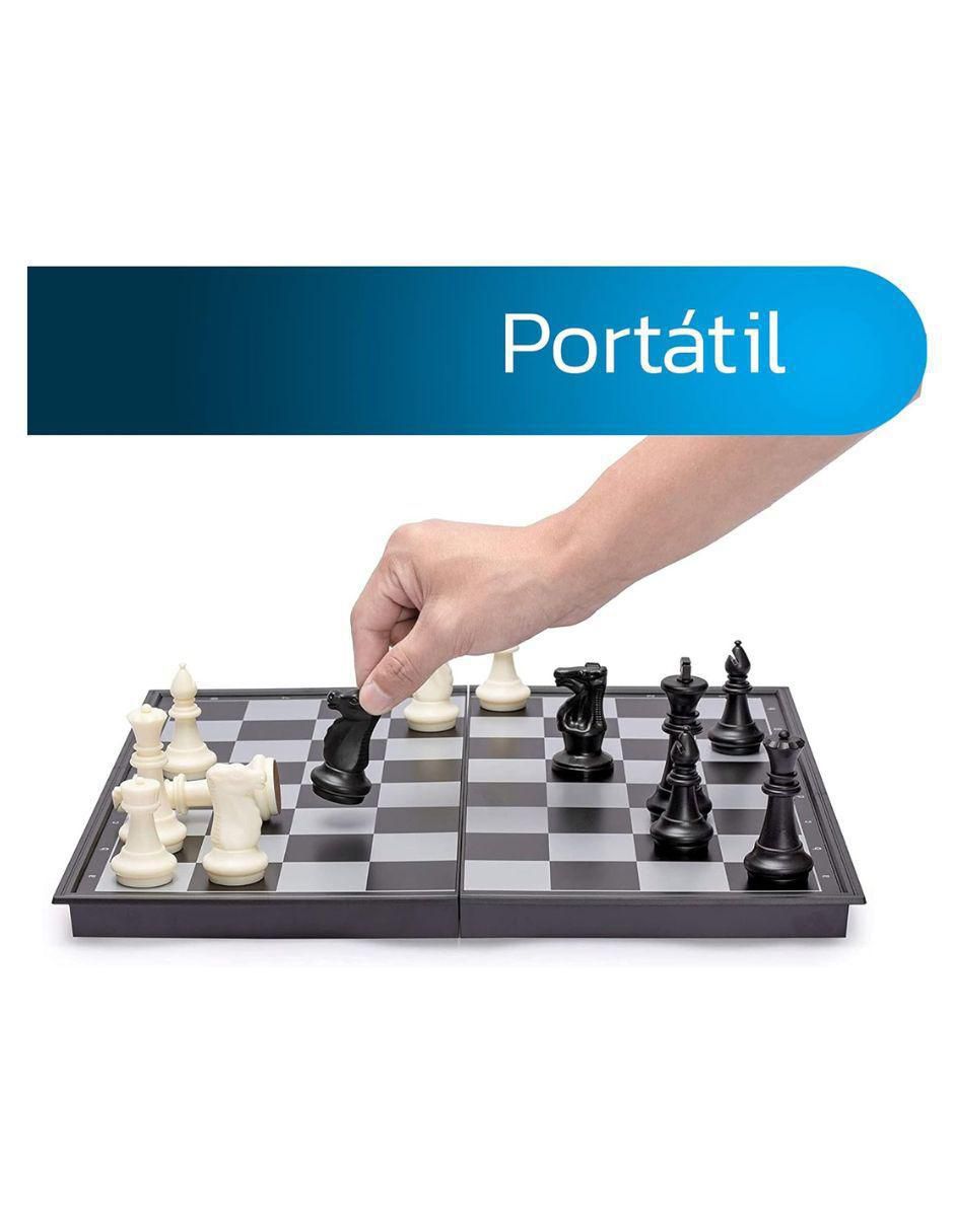 Ajedrez de plástico 4