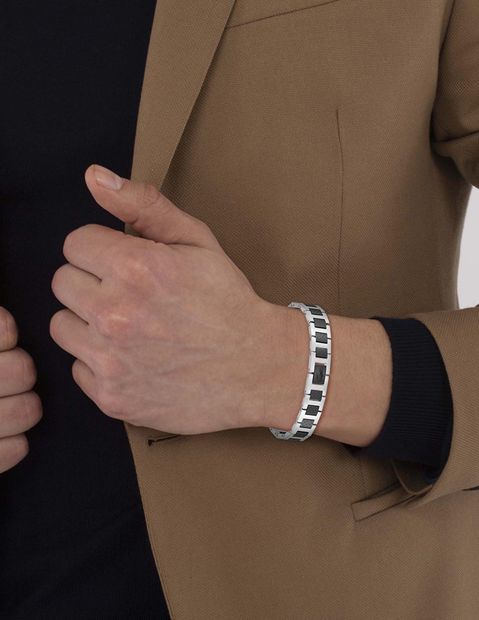 Brazalete Metropole con acabado mate 2