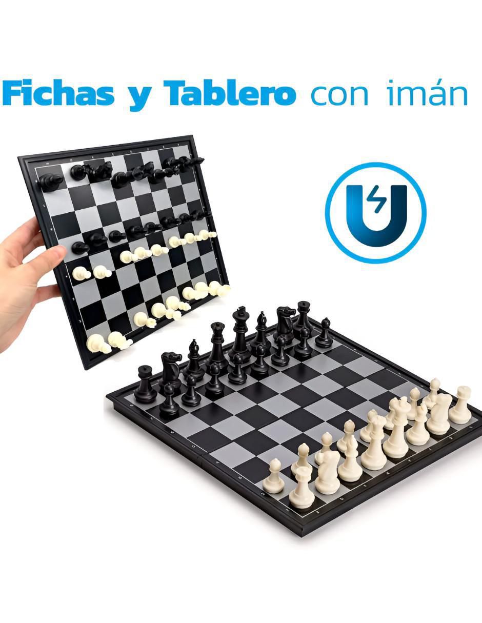Ajedrez de plástico 2