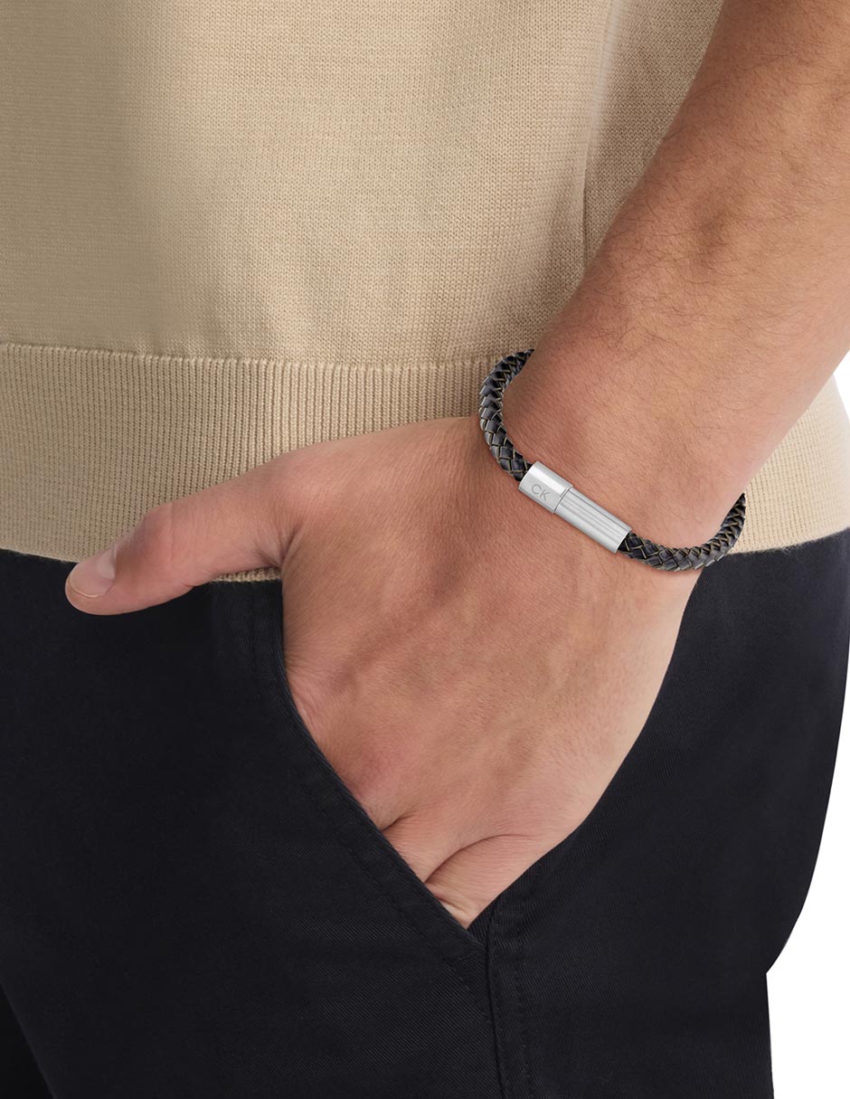 Pulsera Industrial Facets con acabado mate 3