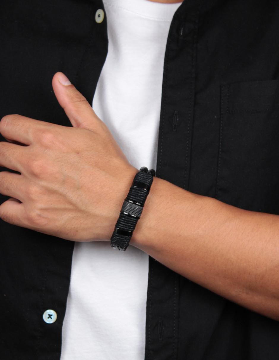 Pulsera Black con acabado pulido 2