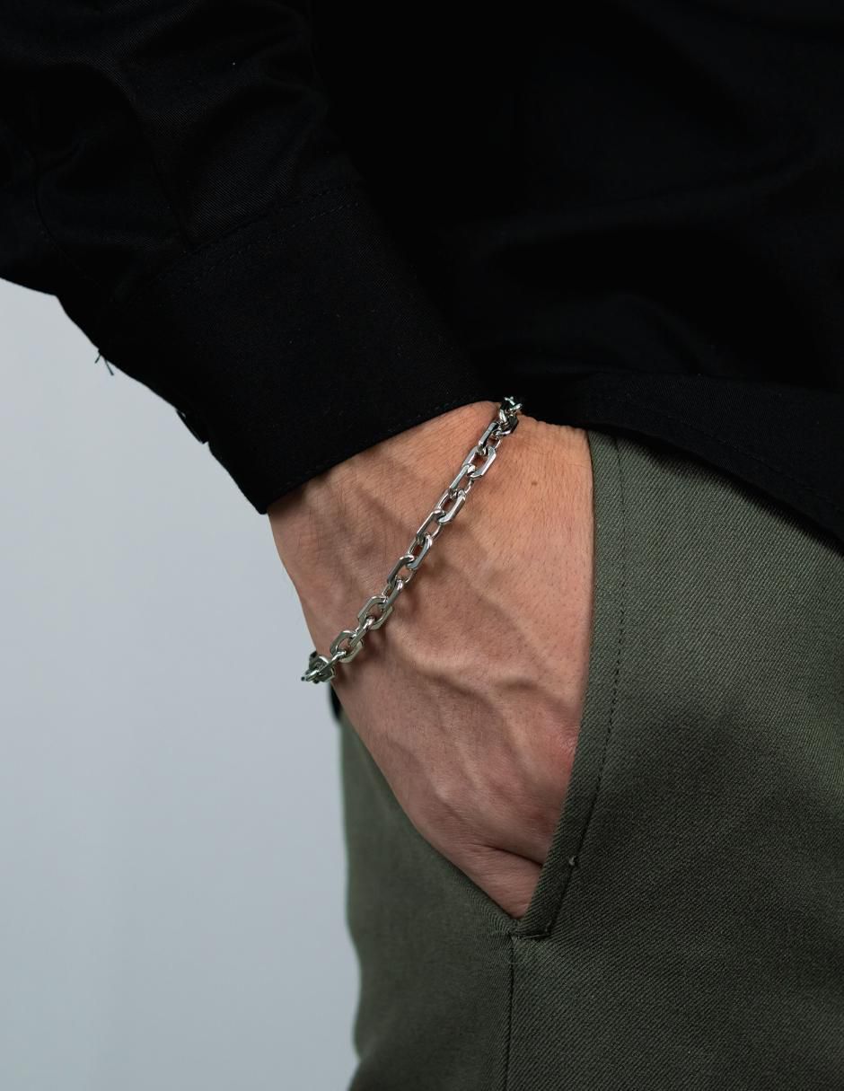 Pulsera con acabado pulido 4