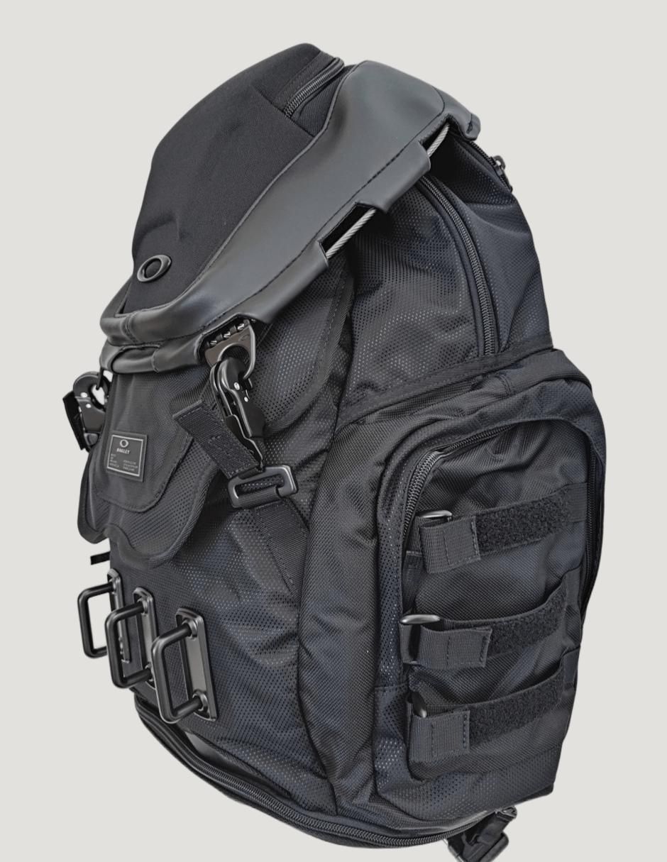 Mochila para viaje Kitchen Sink unisex 2