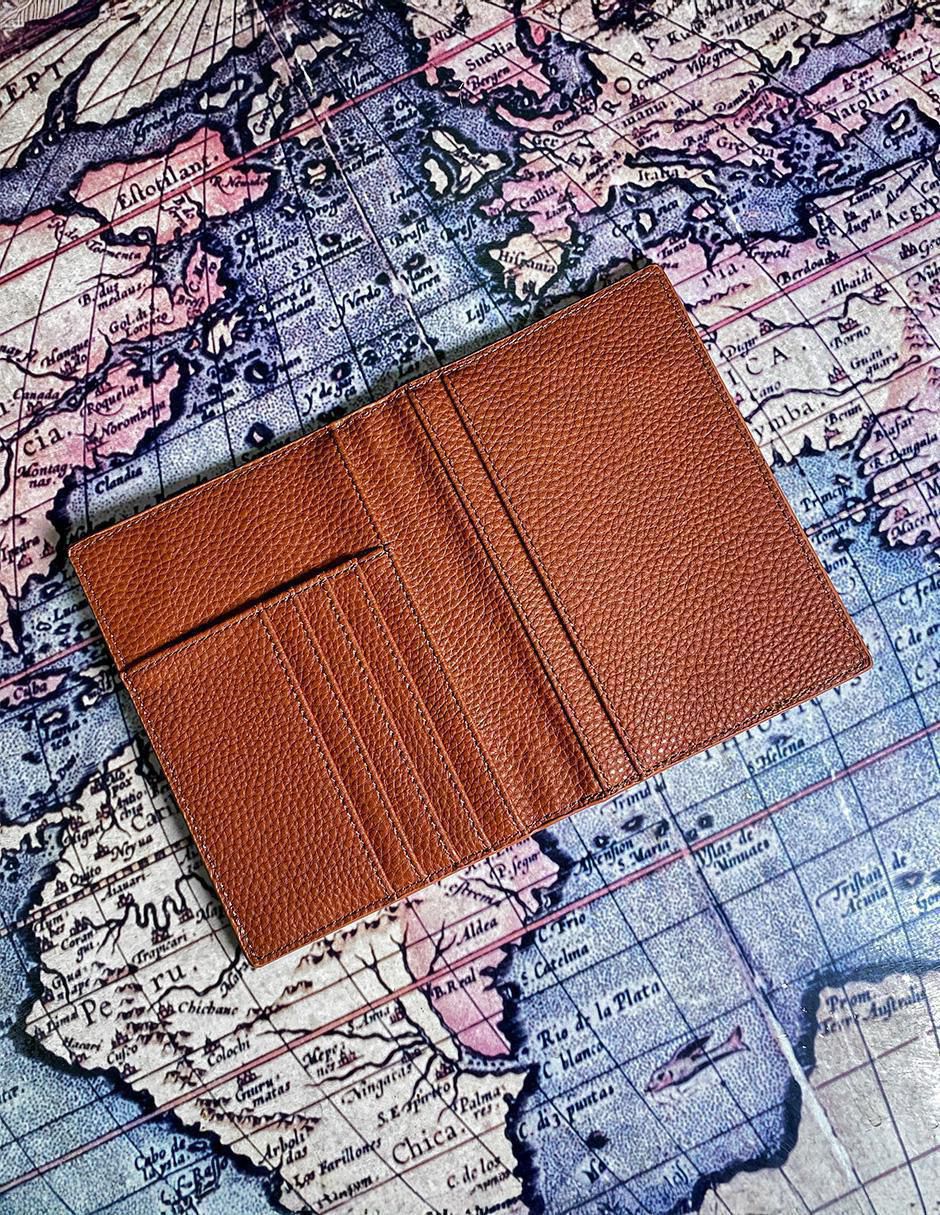 Porta pasaporte 5