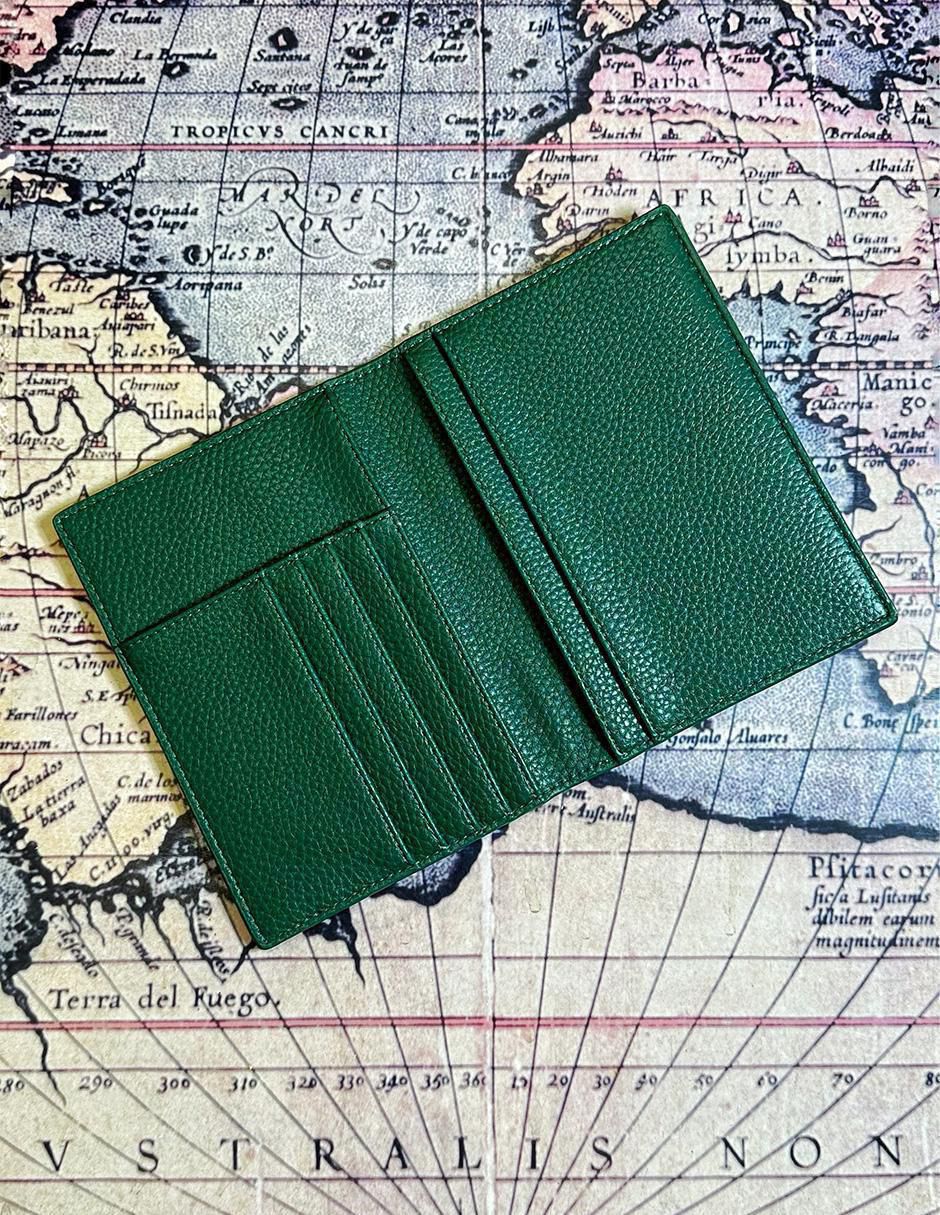 Porta pasaporte 4